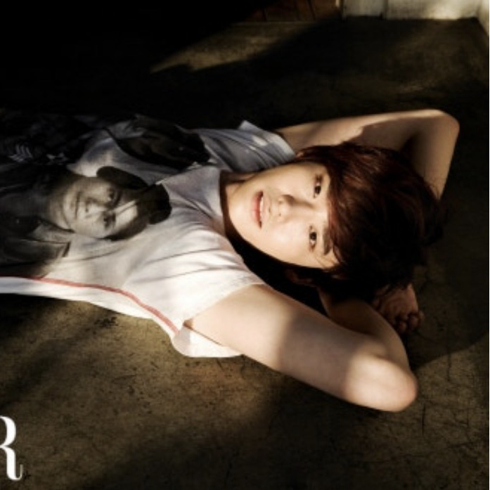 A moment captured by a fan of Lee Jongsuk