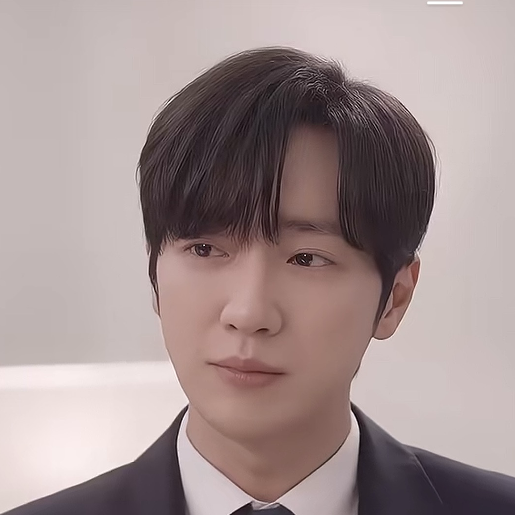 Recent activity shot of Lee Sangyeob