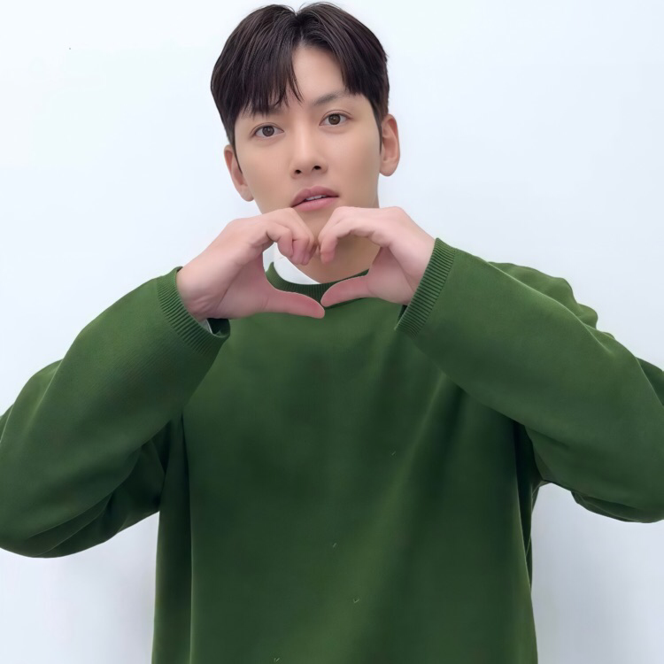 Latest photo of Ji Changwook