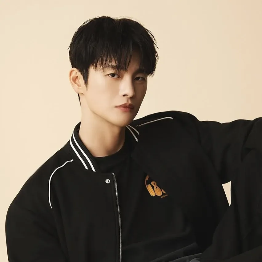 Recent activity shot of Seo Inguk
