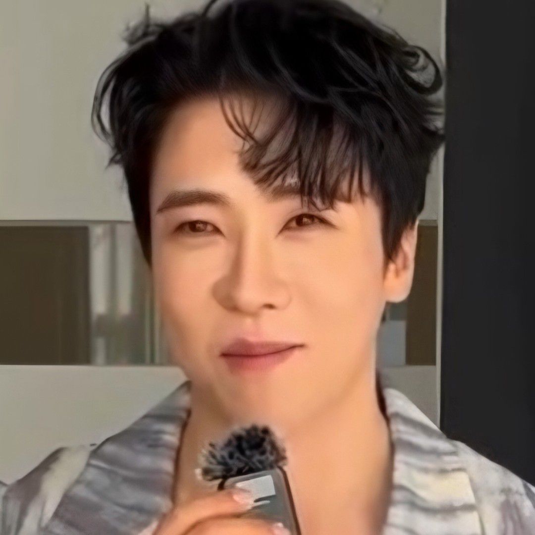 Latest photo of Enoch