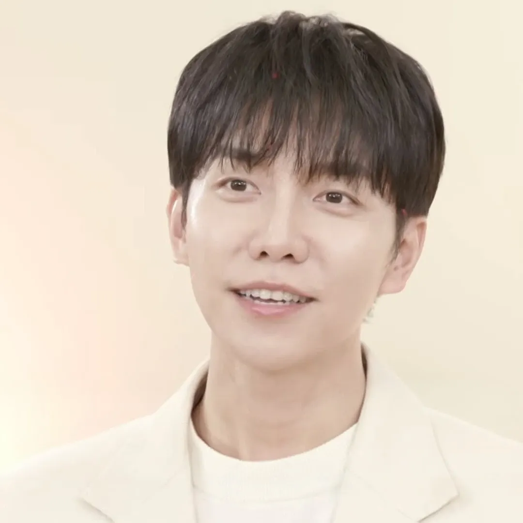 A moment captured by a fan of Lee Seunggi