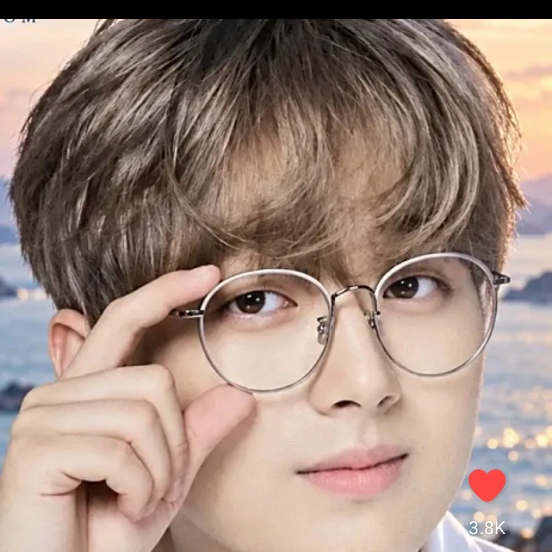 Foto terbaru dari Lee Chanwon