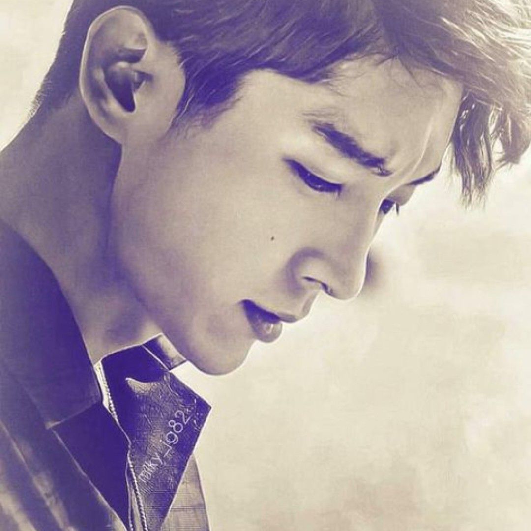 Latest photo of Lee Joongi