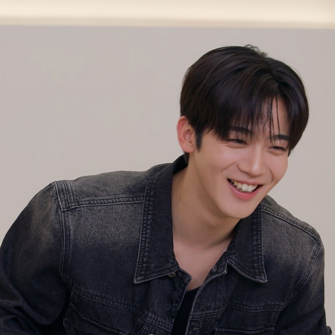 Recent activity shot of Kim Yohan