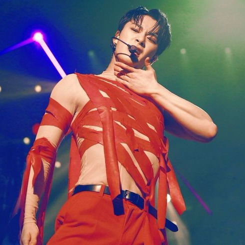 A moment captured by a fan of Cha Eunwoo