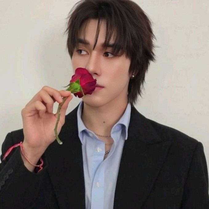 Nani Hirunkit Changkham的最新照片