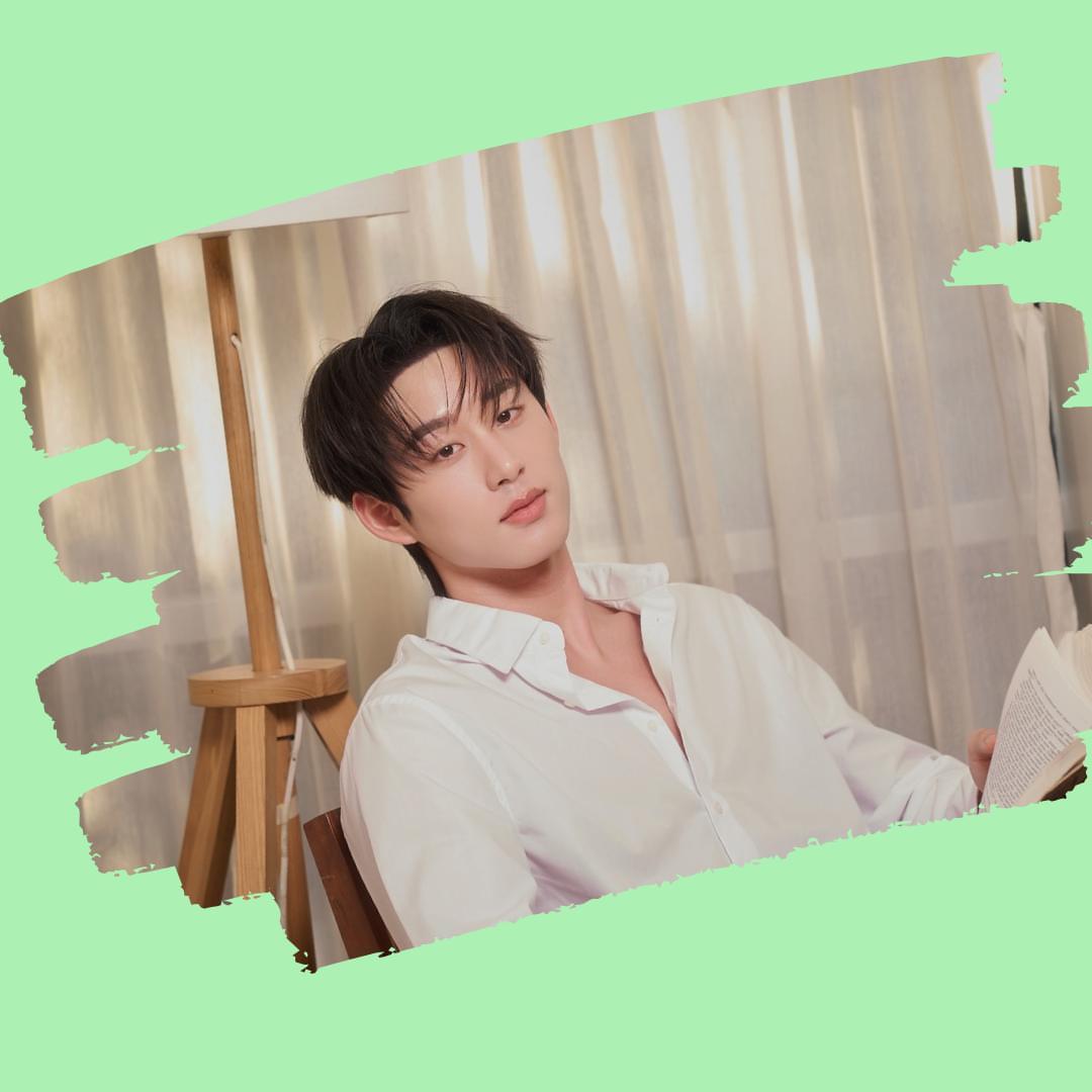 A moment captured by a fan of Est Supha Sangaworawong