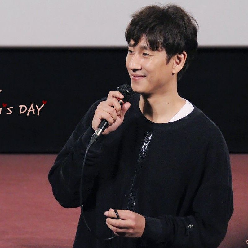 Behind-the-scenes cut of Lee Sunkyun