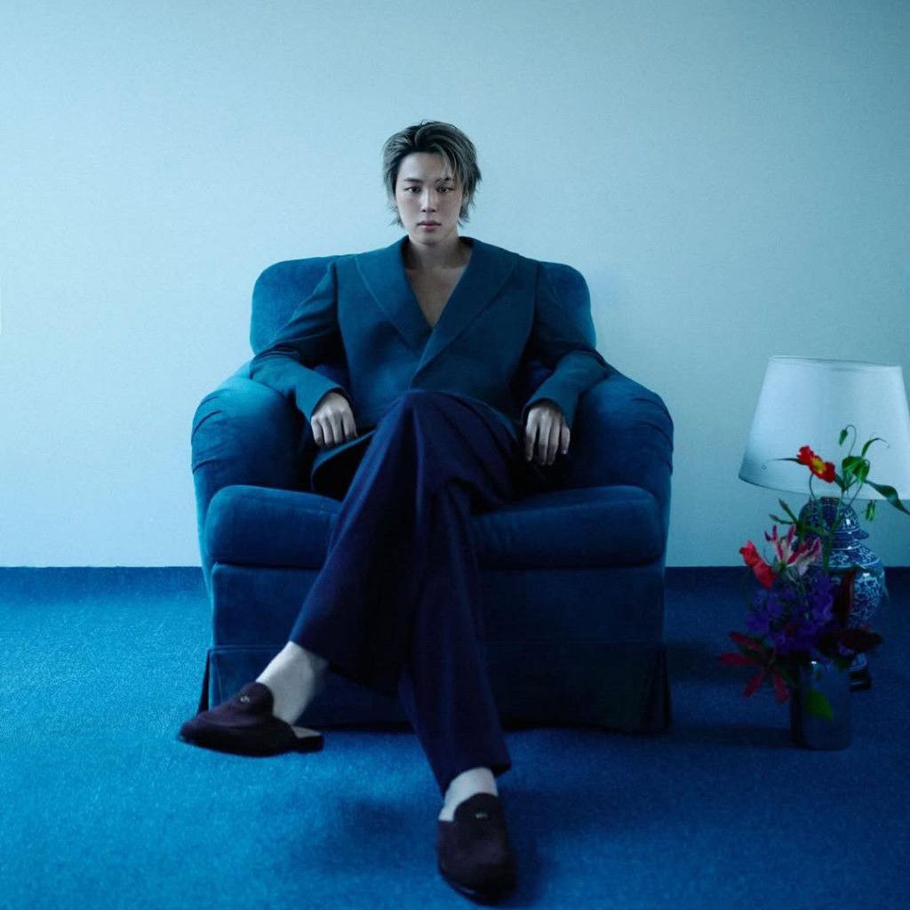 Behind-the-scenes cut of Ha Jimin