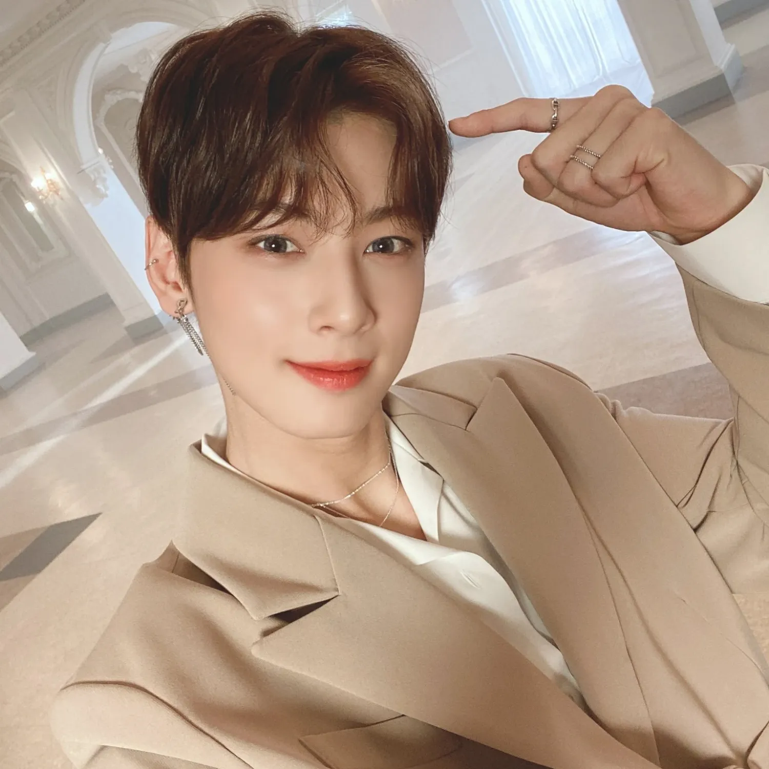 Recent activity shot of Cha Eunwoo