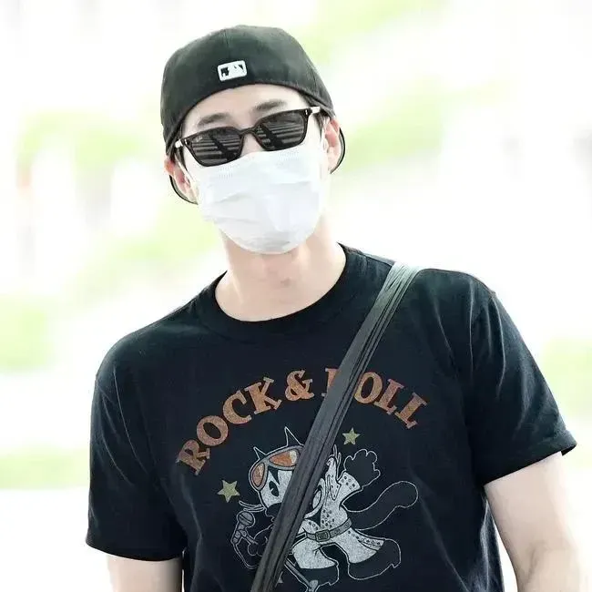 Recent activity shot of Suho