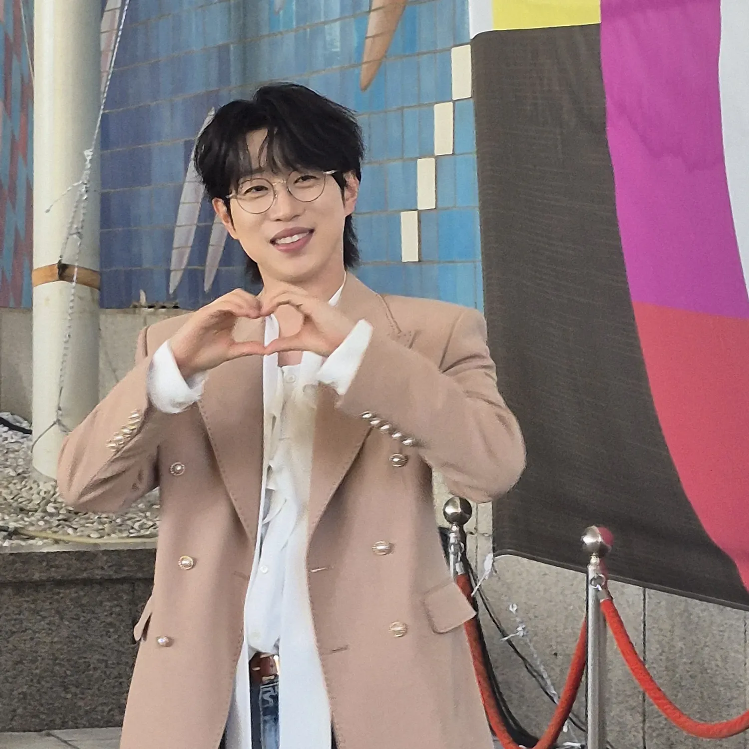 Behind-the-scenes cut of An Sunghoon