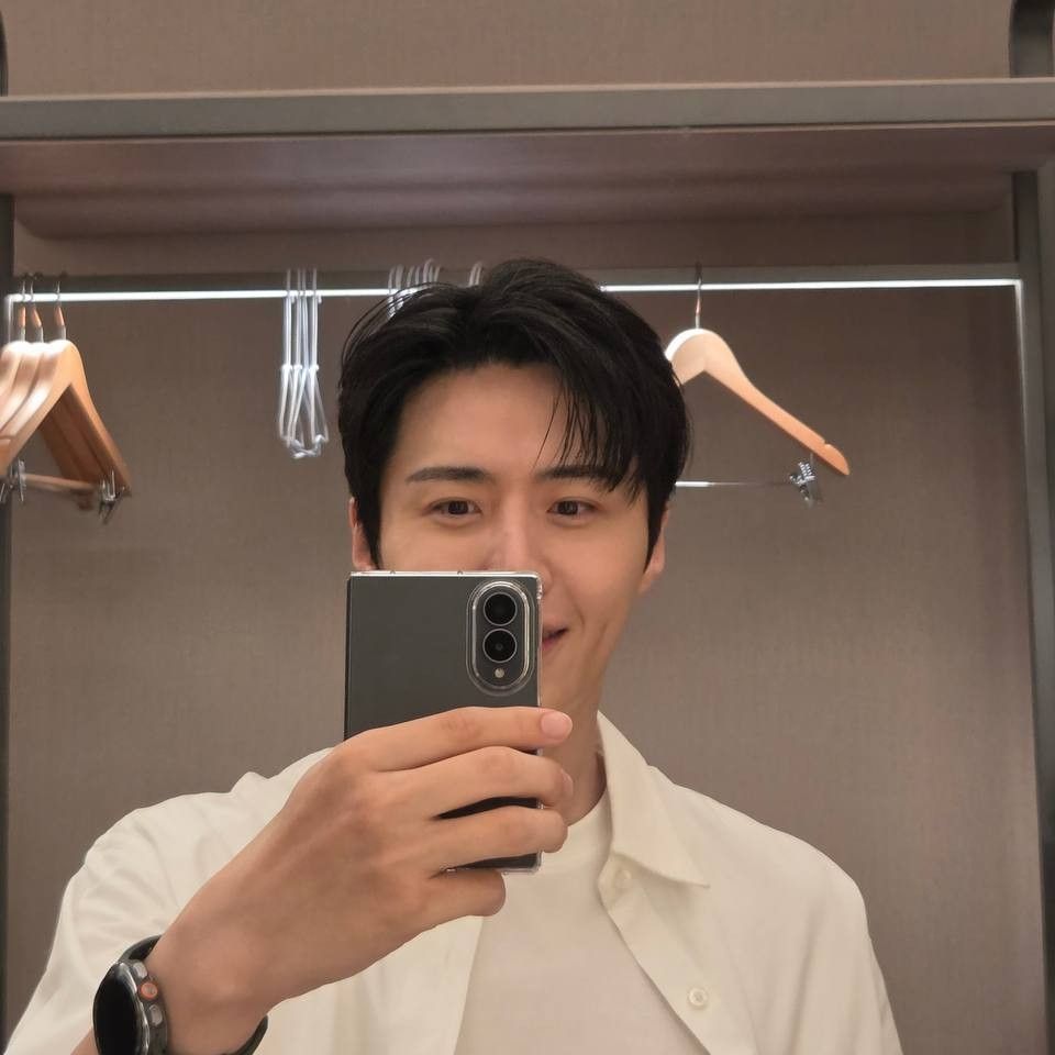 Foto kegiatan terbaru dari Kim Seonho