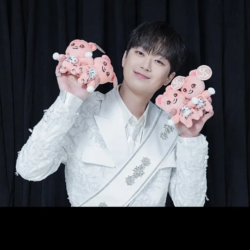 Foto terbaru dari Lee Chanwon