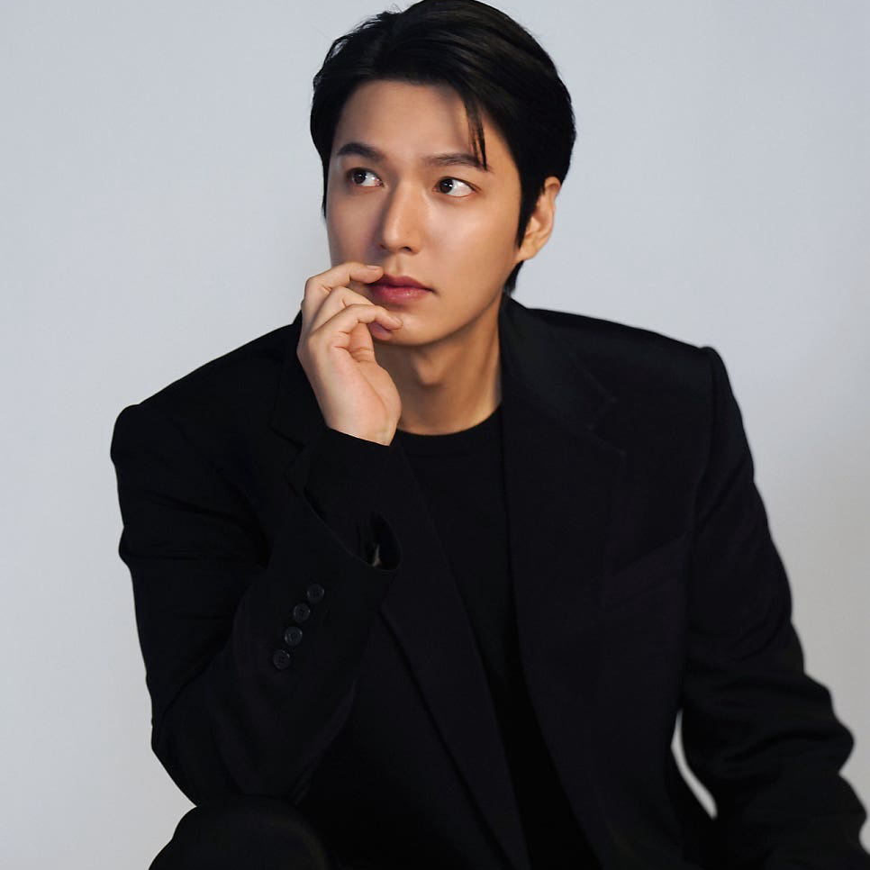 粉絲拍下的李敏鎬瞬間