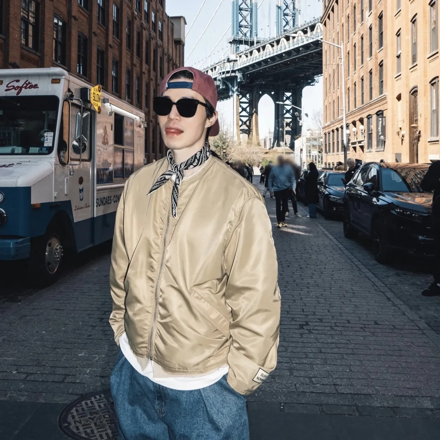 Behind-the-scenes cut of Lee Dongwook