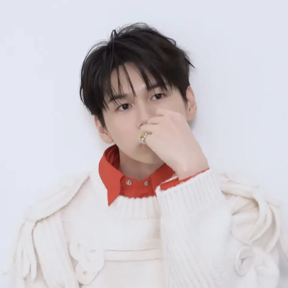 粉絲拍下的邕聖祐瞬間