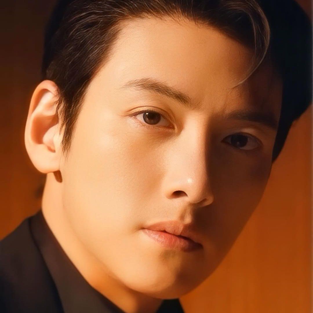 지창욱 최근 활동샷