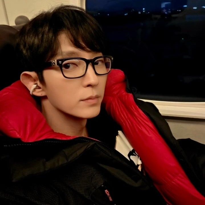 Recent activity shot of Lee Joongi