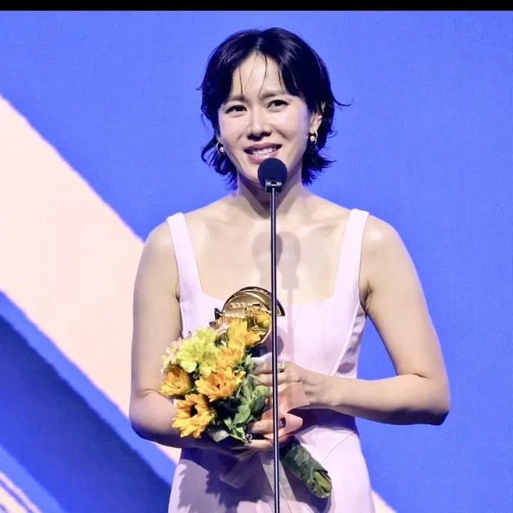 Cuplikan di balik layar dari Son Yejin