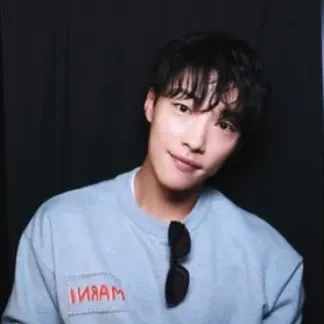 Behind-the-scenes cut of Woo Dohwan