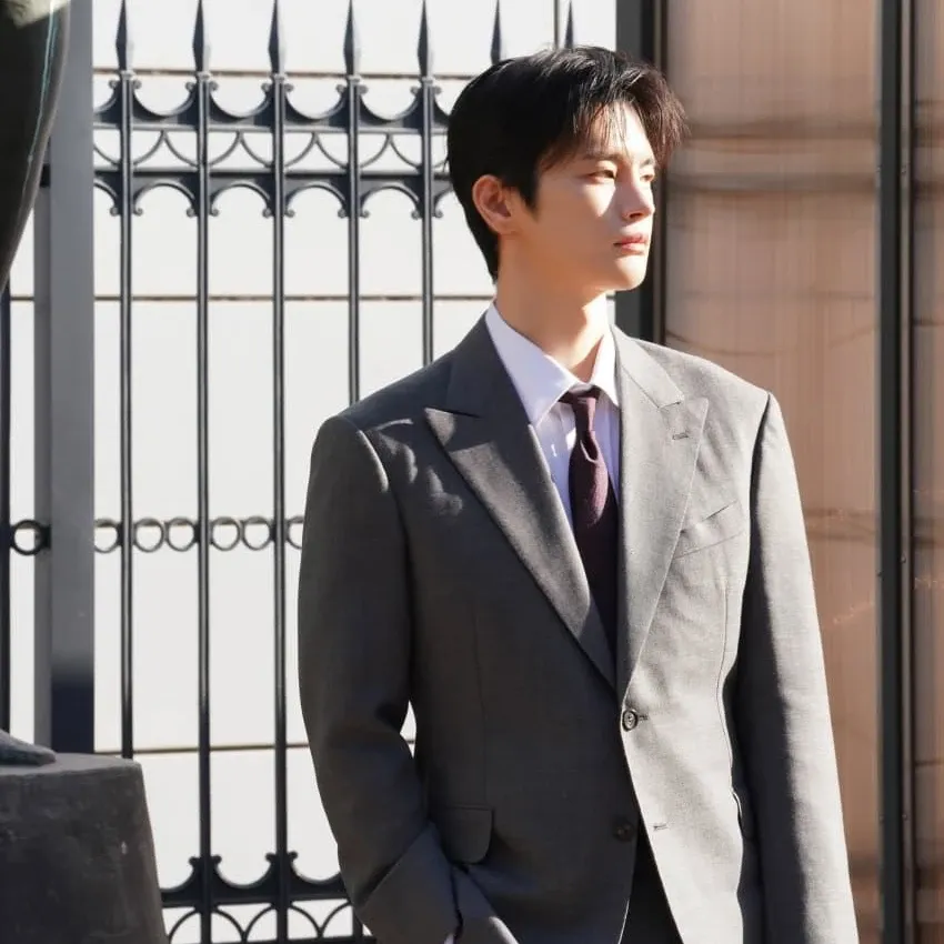 Latest photo of Seo Inguk
