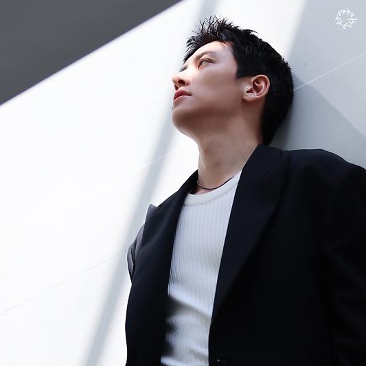 지창욱 최근 활동샷