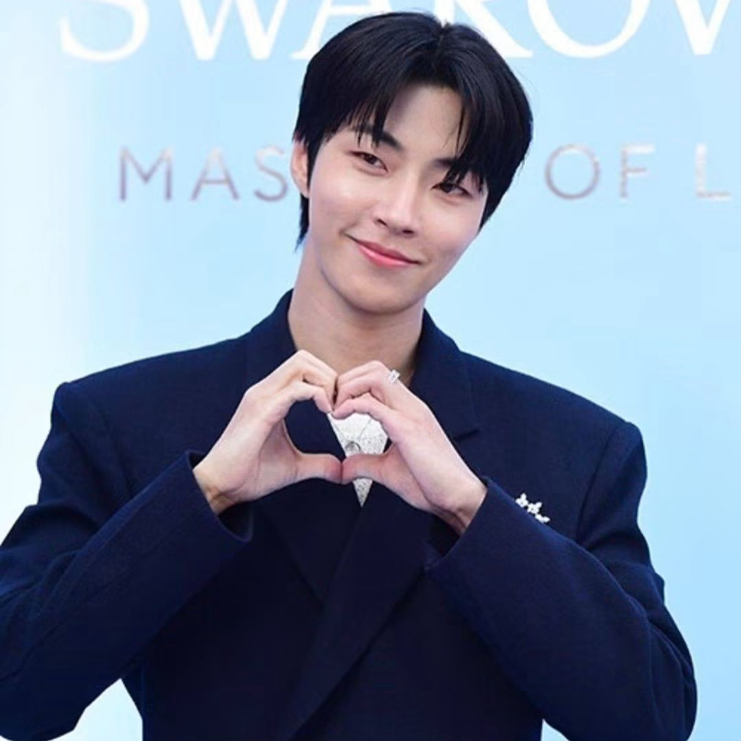 황인엽의 비하인드 컷