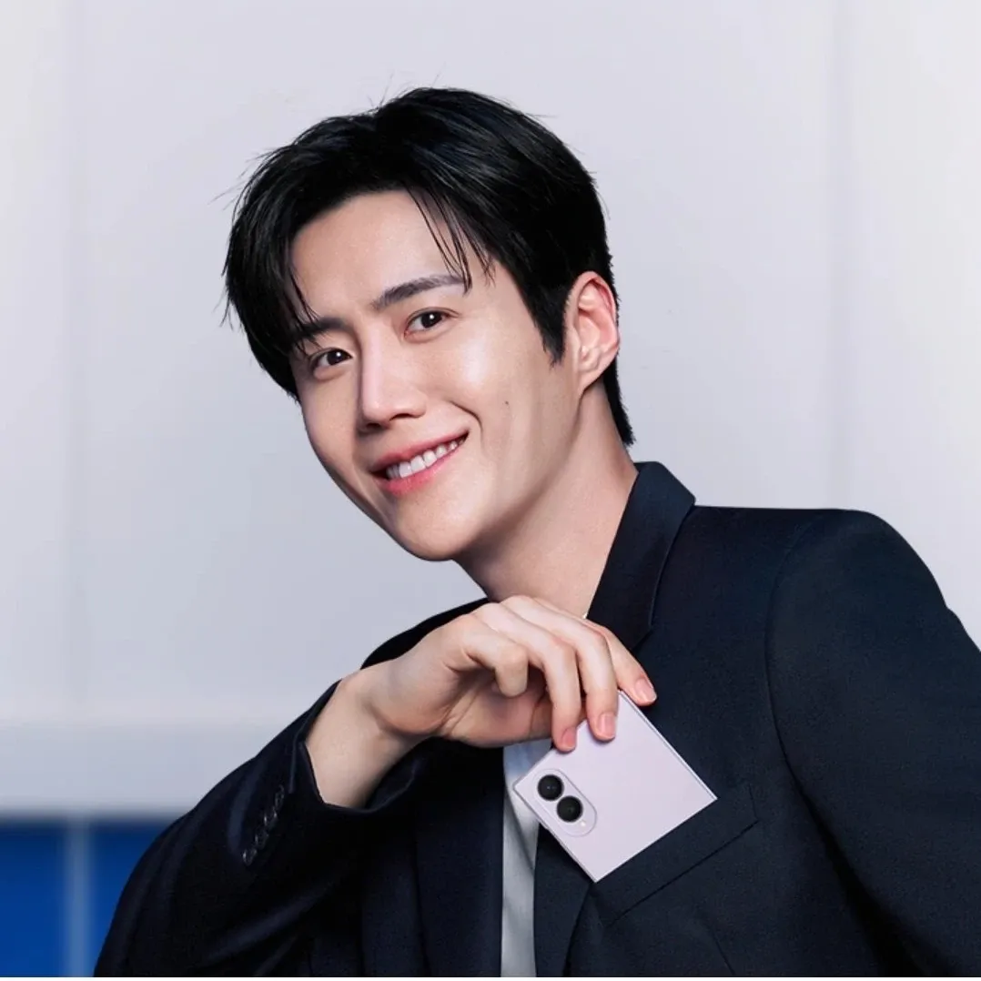 Behind-the-scenes cut of Kim Seonho