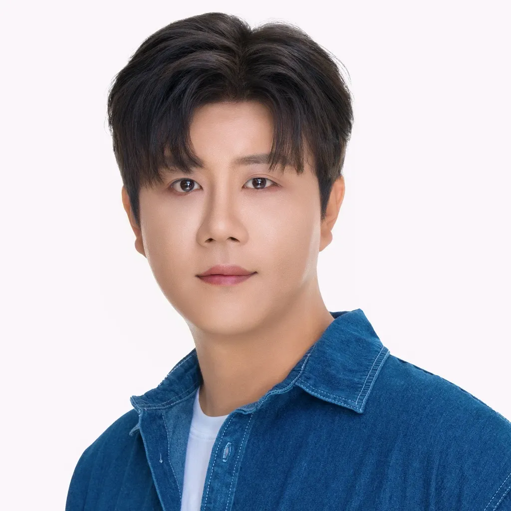 Behind-the-scenes cut of Jin Haesung