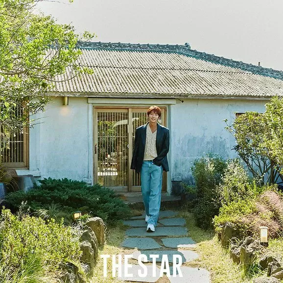 Behind-the-scenes cut of Lee Joongi