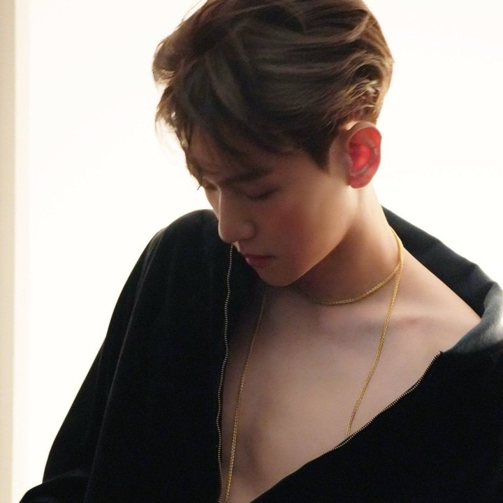 A moment captured by a fan of Baekhyun