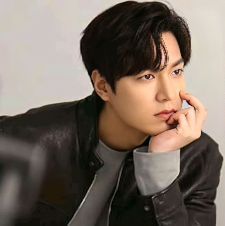 Latest photo of Lee Minho