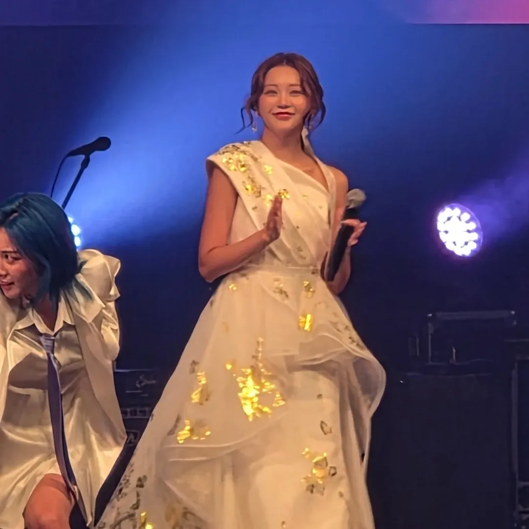 Recent activity shot of Hong Jiyoon
