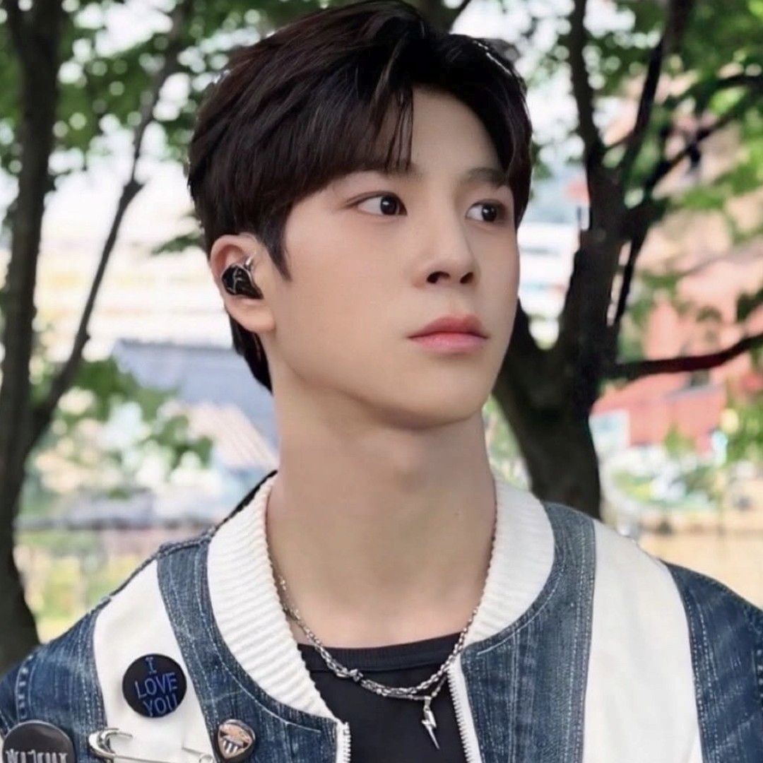 チョン・ドンウォンの最近の活動ショット