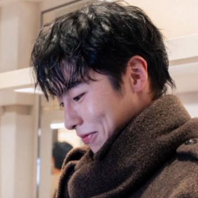 A moment captured by a fan of Lee Jaewook