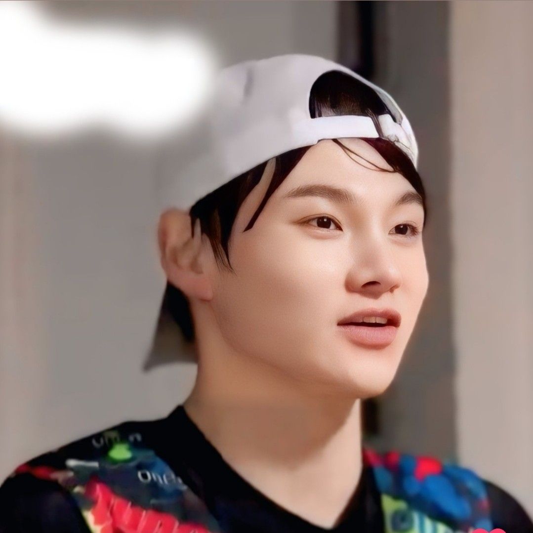 Foto kegiatan terbaru dari Park Seojin