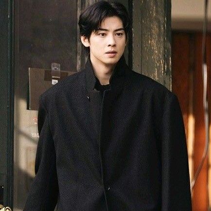 チャ・ウヌの最近の活動ショット