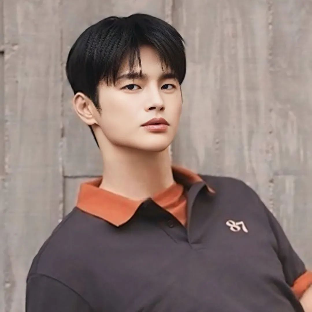 Momen yang diabadikan oleh penggemar Seo Inguk