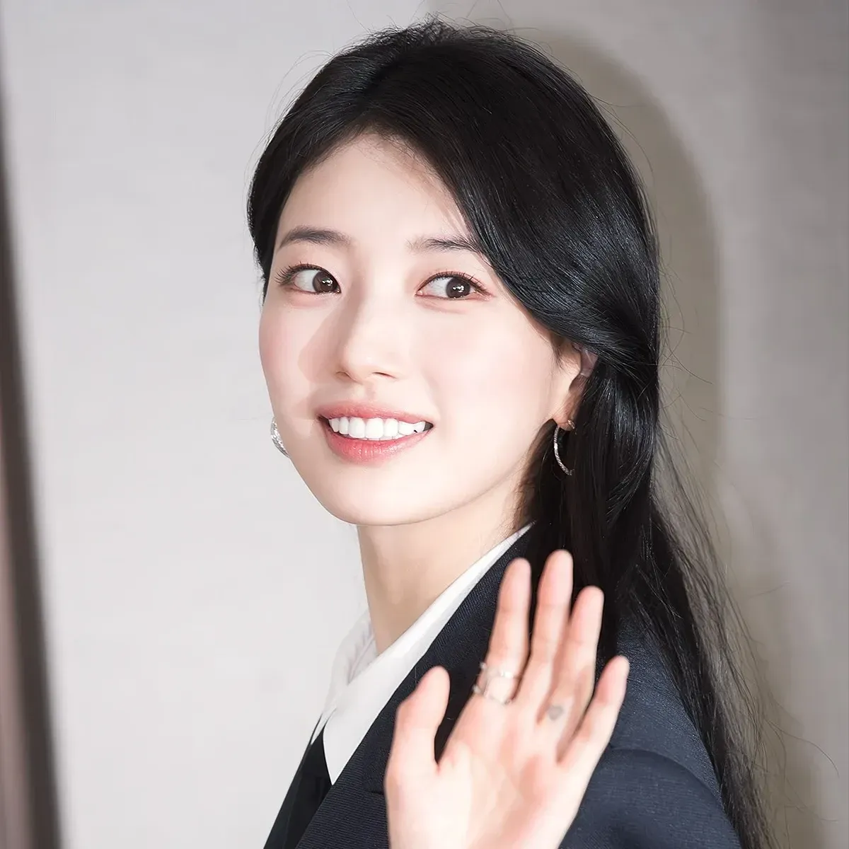 Latest photo of Bae Suzy