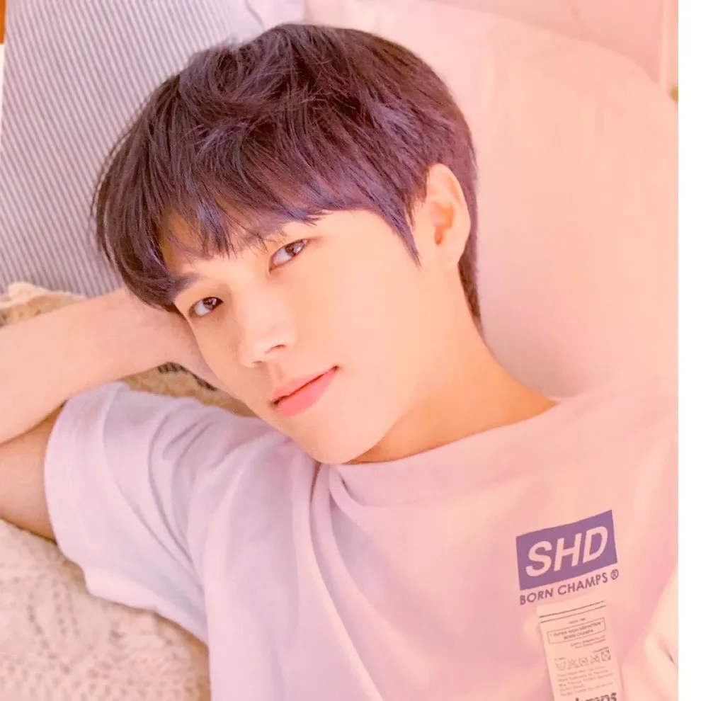 A moment captured by a fan of Nam Woohyun