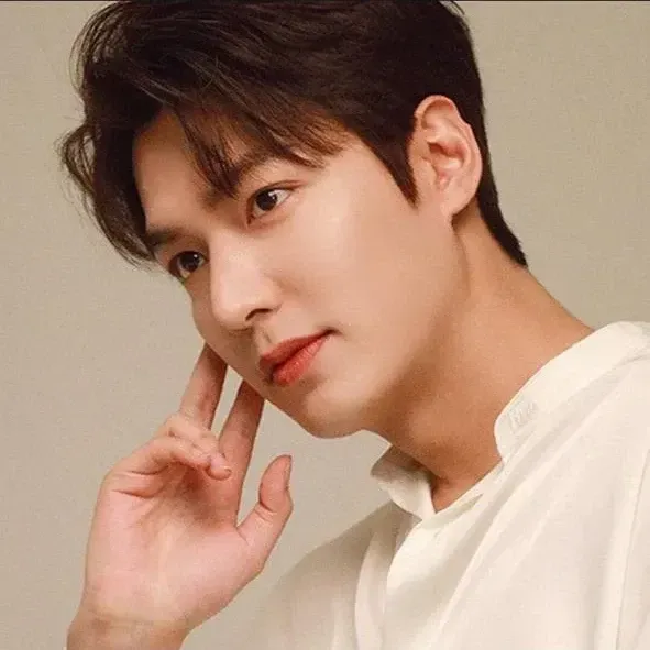 イ・ミンホの最新写真