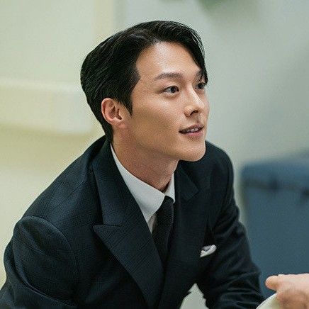 장기용의 최신 사진