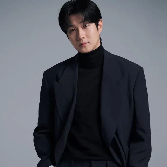 Recent activity shot of Choi Wooshik