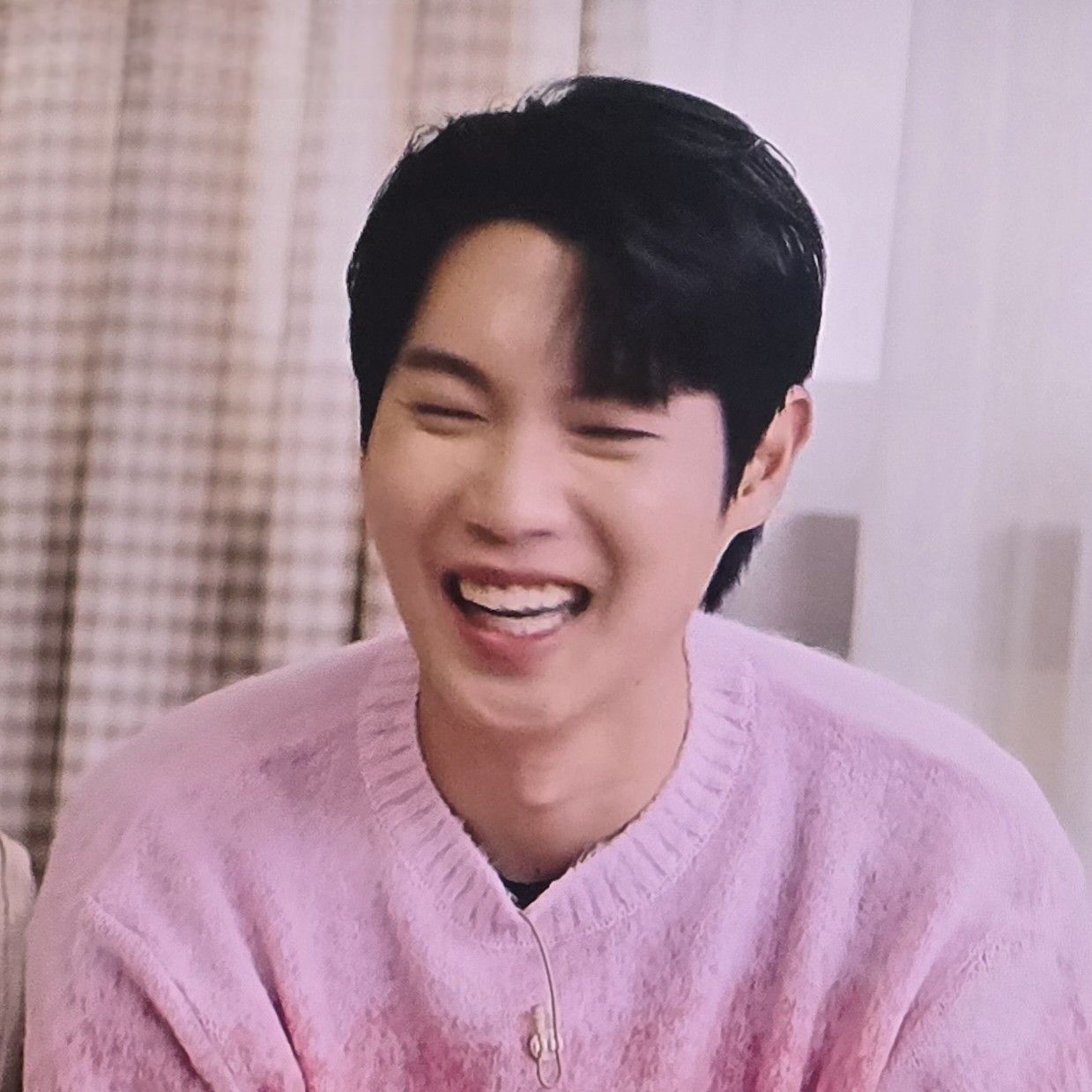 A moment captured by a fan of Son Taejin