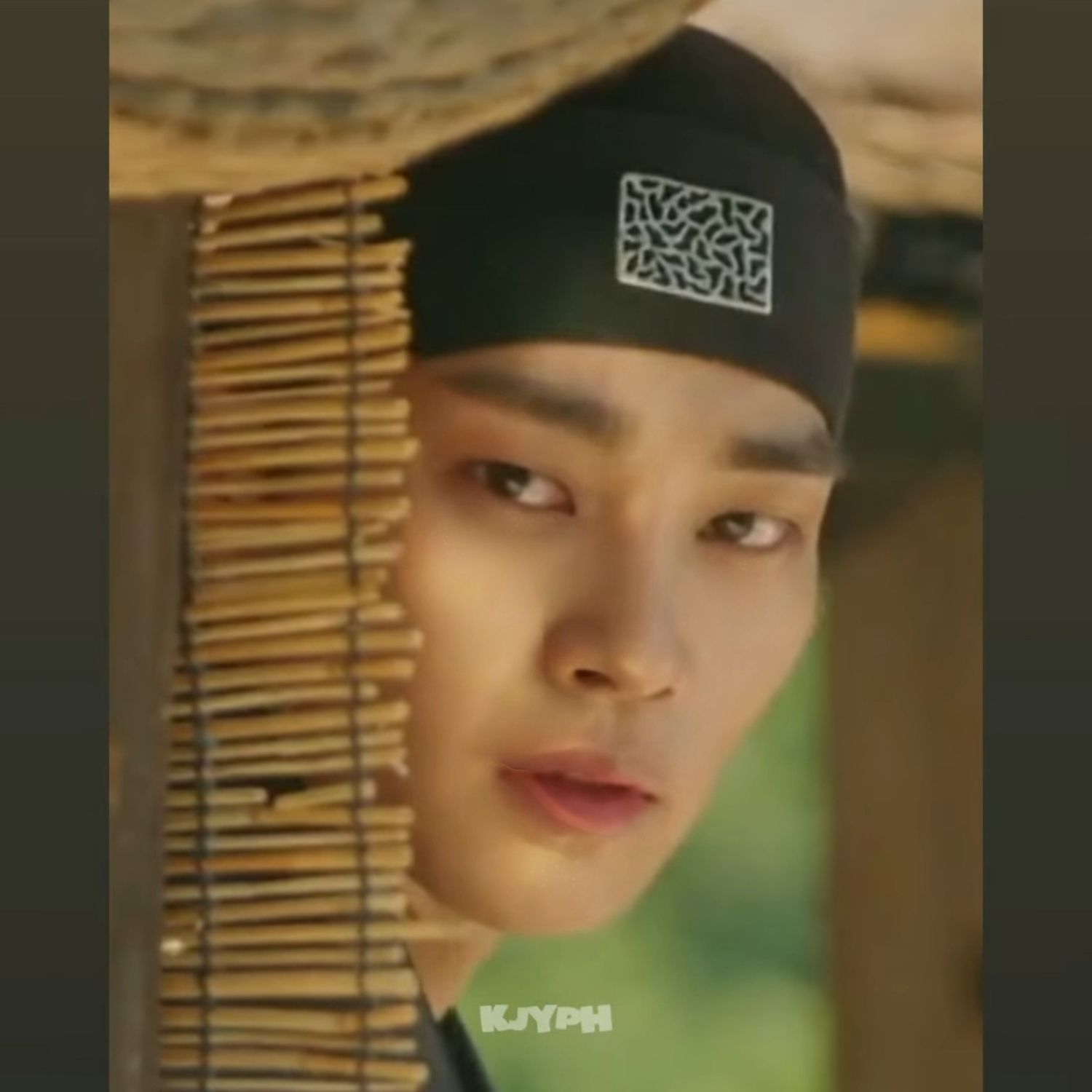 Behind-the-scenes cut of Kim Jaeyoung