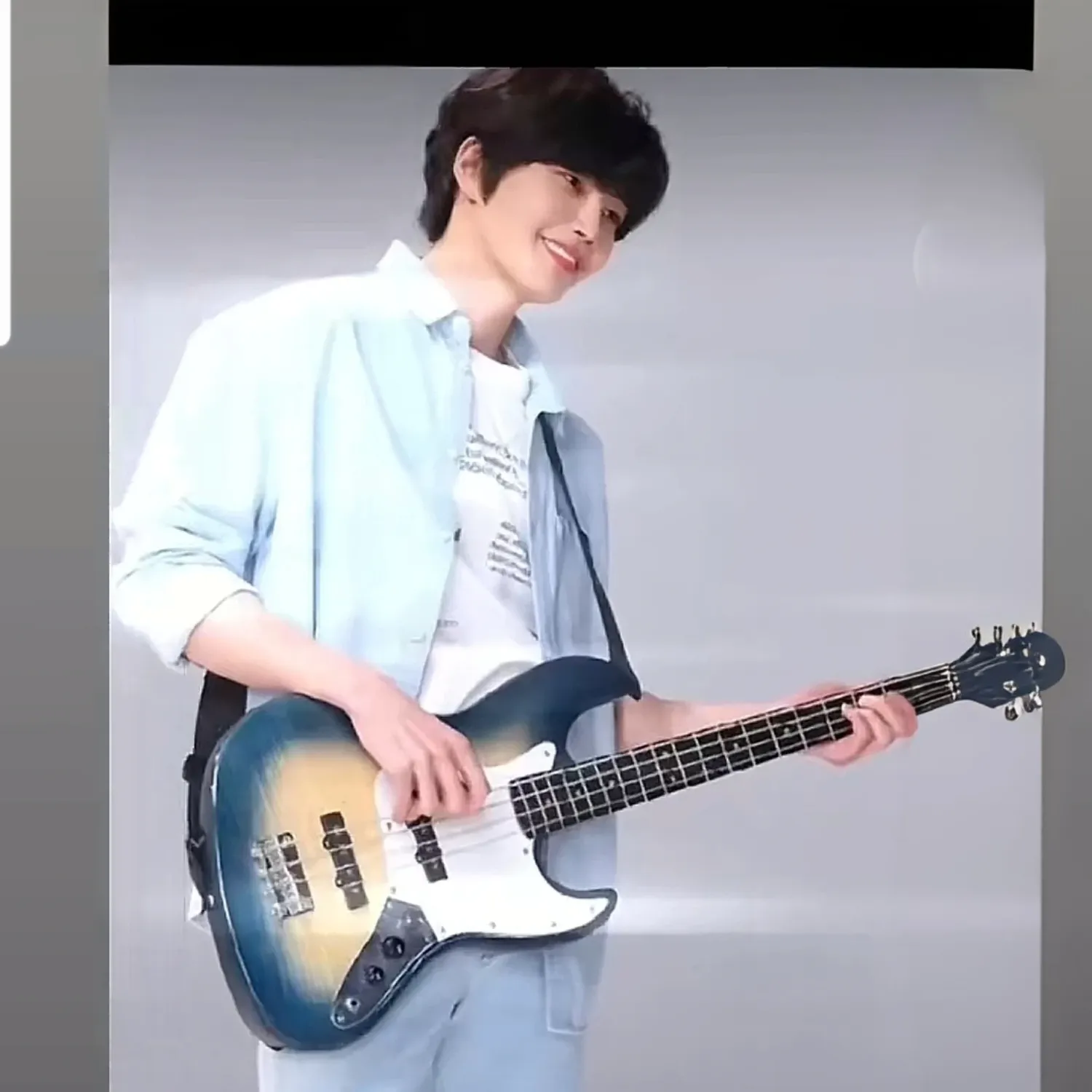 Behind-the-scenes cut of Kim Jaeyoung