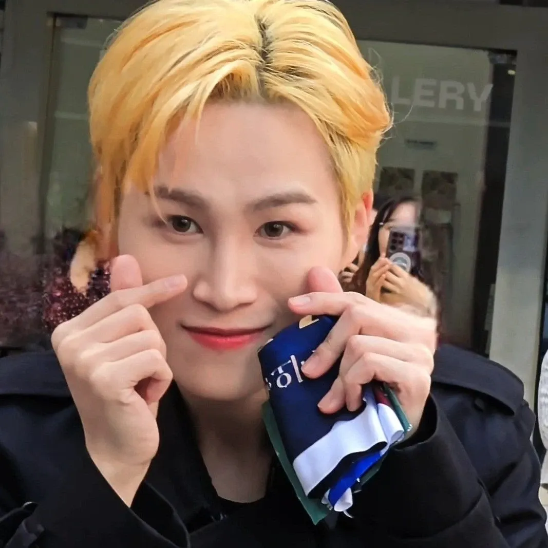 김희재 최근 활동샷