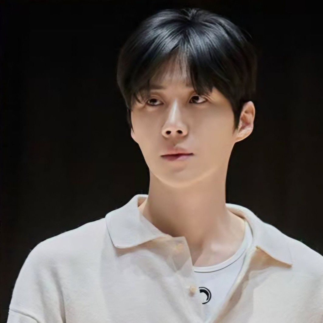 Latest photo of Kim Seonho